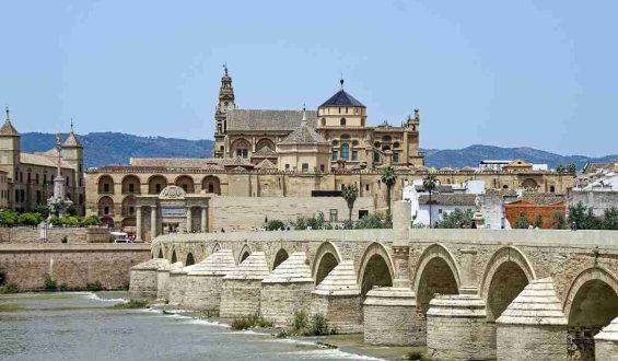 free-tour-cordoba-imprescindible-paseando-por-europa-1