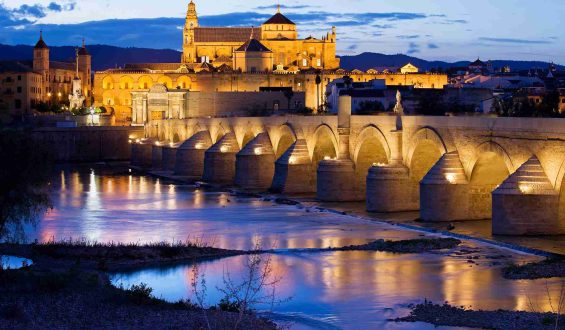 free-tour-nocturno-cordoba-paseando-por-europa-1