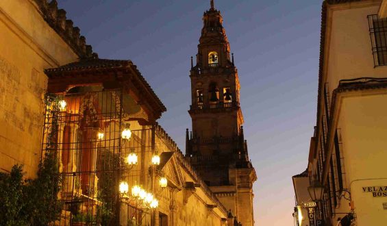 free-tour-nocturno-cordoba-paseando-por-europa-1